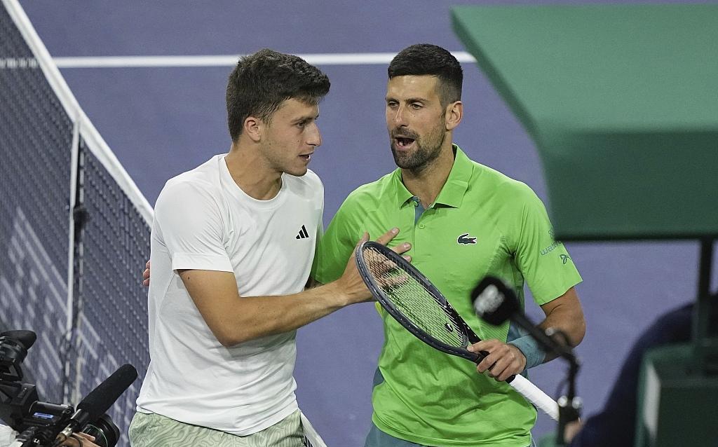 欧洲网球队强势英国网球队，德约科维奇送出助攻