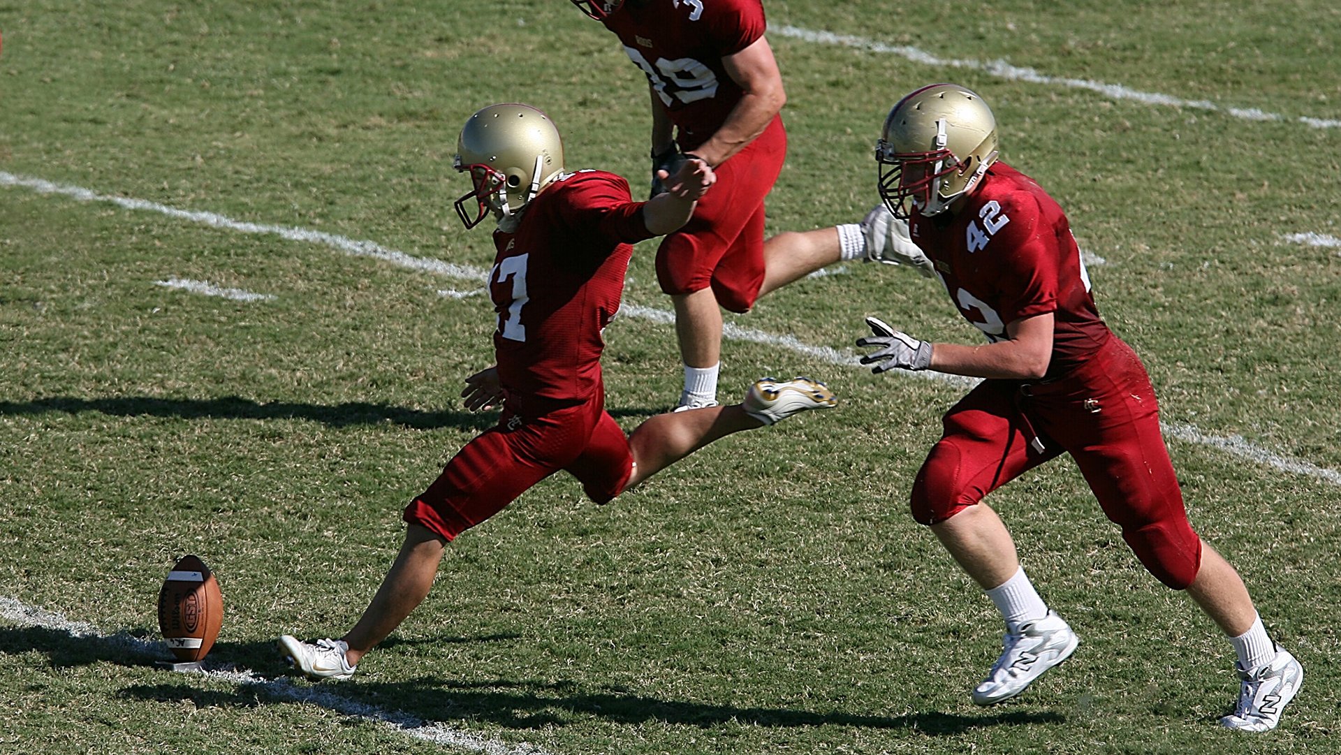 当艺术足球遇见钢铁防线，巴尔韦德生涯之夜照亮佛罗伦萨对阵波兰之战