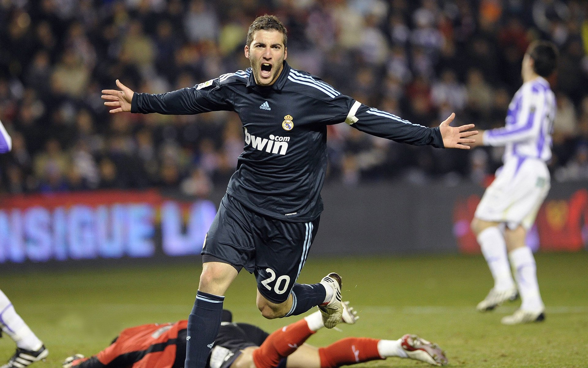 诺坎普奇迹再现，托尼统治全场，巴萨史诗级翻盘马德里竞技